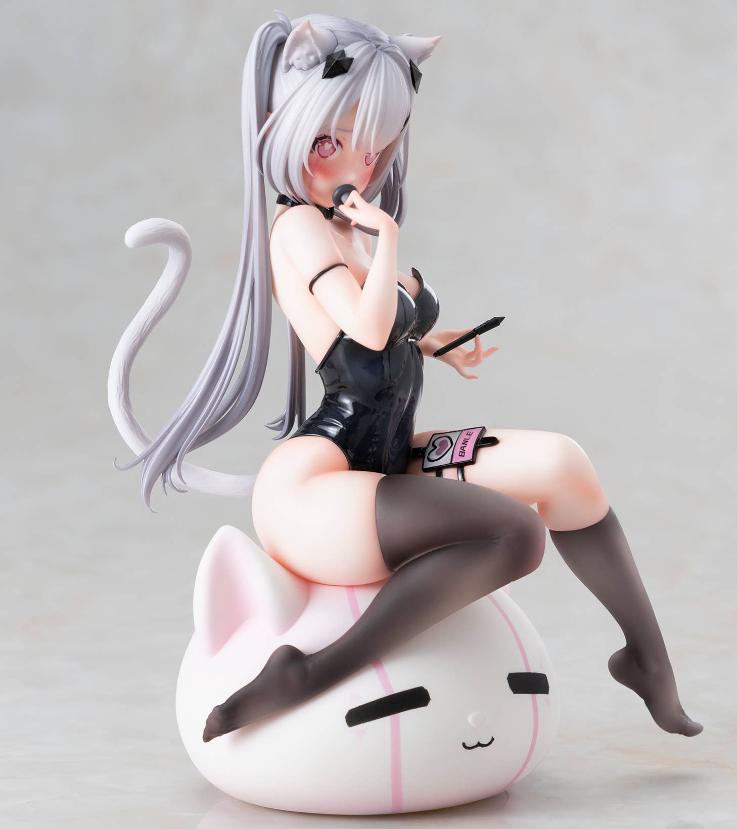 Descubre el apasionante mundo de Figura BANLE001 Original Character Cat Bunny Edition.