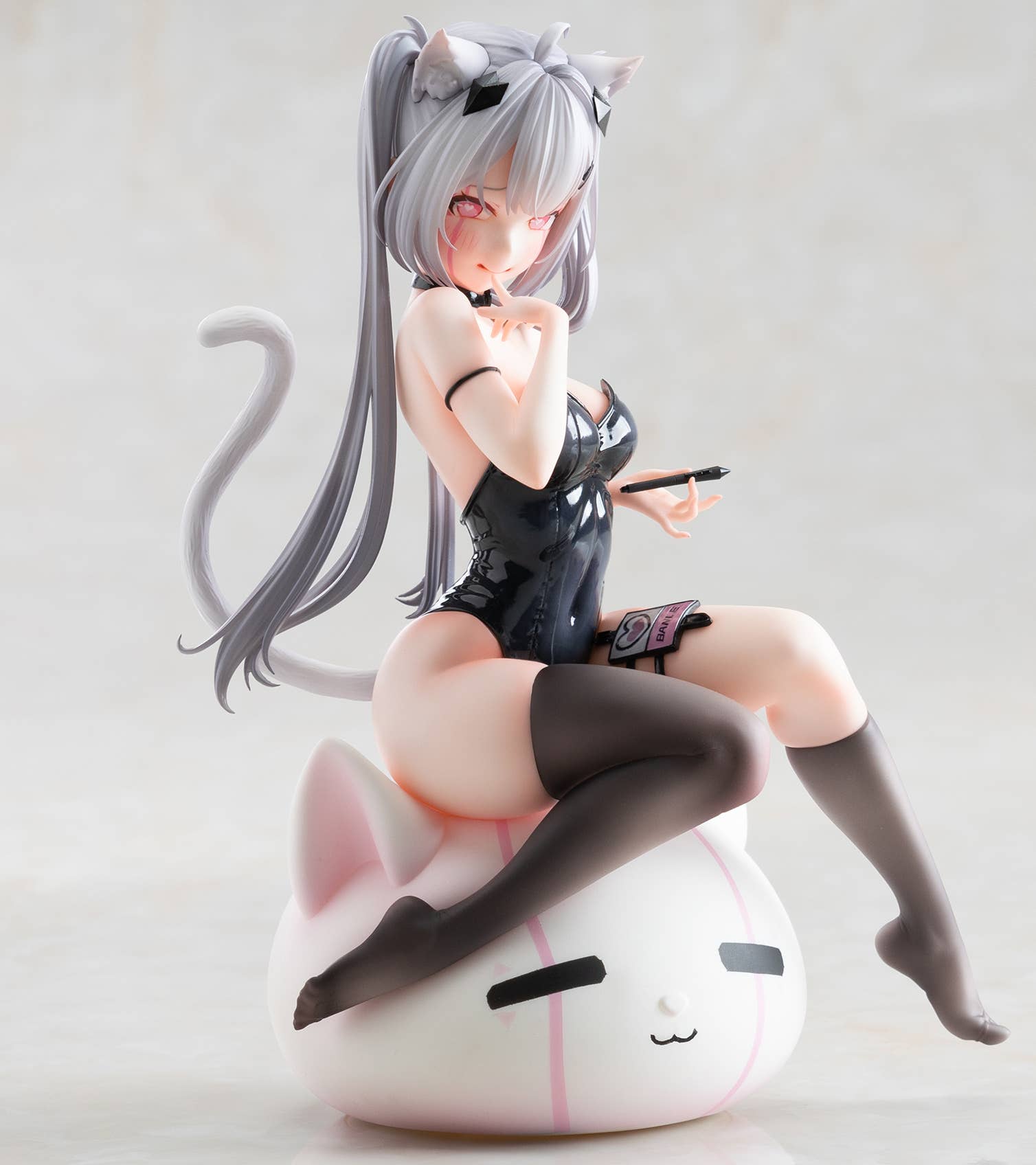 Descubre el apasionante mundo de Figura BANLE001 Original Character Cat Bunny Edition.