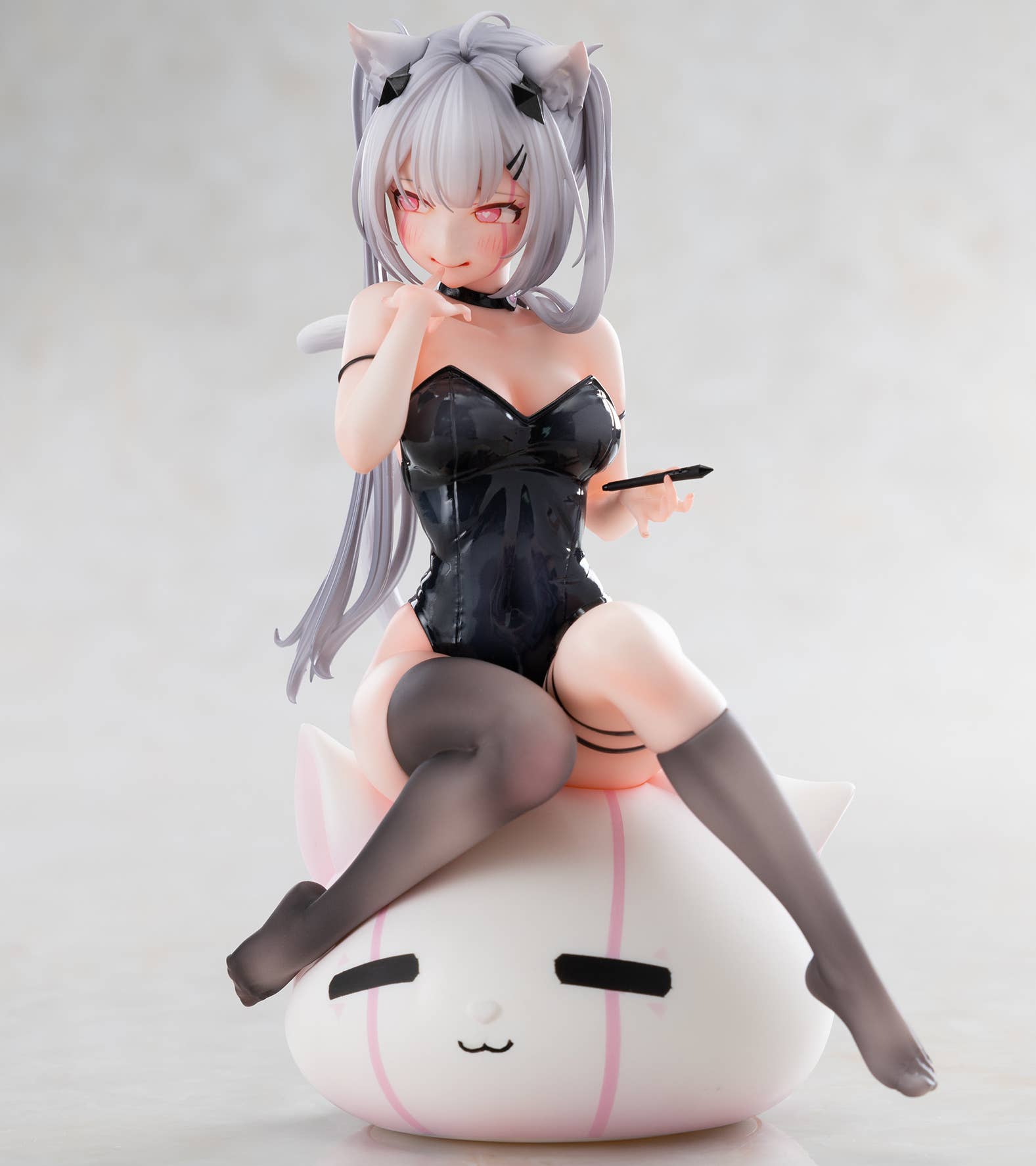 Descubre el apasionante mundo de Figura BANLE001 Original Character Cat Bunny Edition.