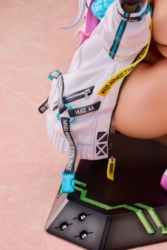 Descubre el apasionante mundo de Figura Meido Busou Ax Street.