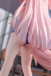 Descubre el apasionante mundo de Figura Yumezakura Original Character Swimsuit Classroom Scene.